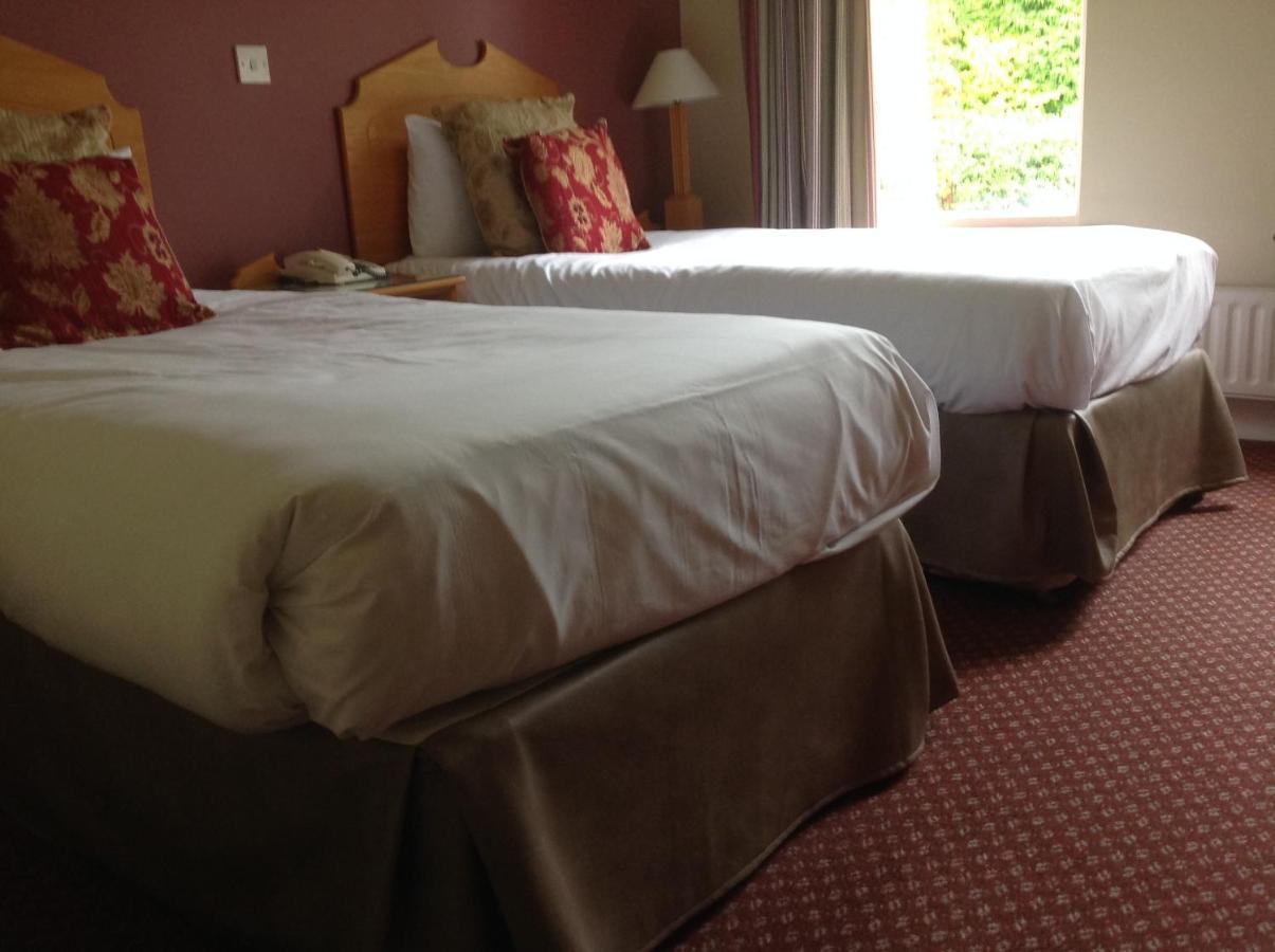 Glenwood House Hotel Carrigaline Kamer foto