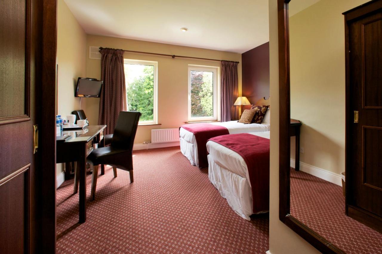 Glenwood House Hotel Carrigaline Buitenkant foto